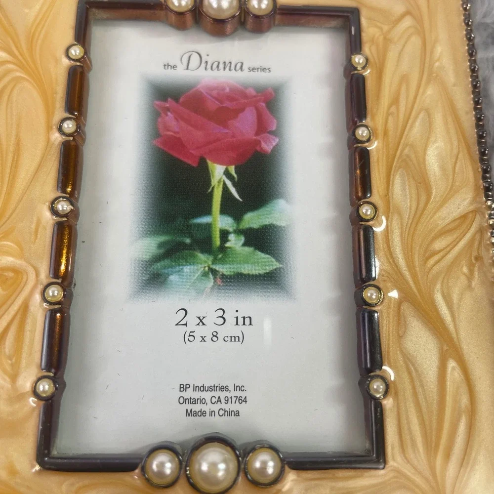 BP Industries Diana Series Picture Frame 2x3 Yellow Pearl Marbled‎ Enamel